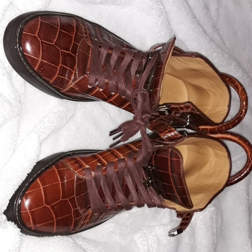 Mens shoes